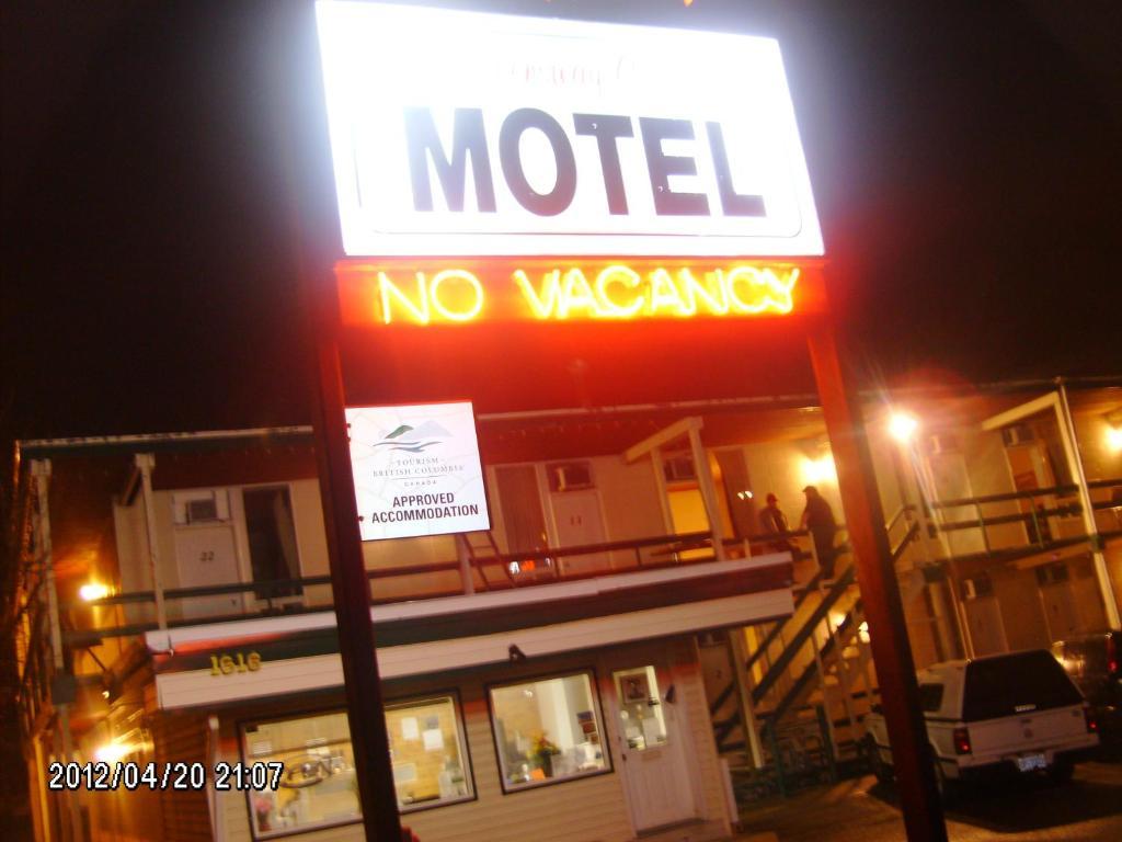 Queensway Court Motel Prince George Dış mekan fotoğraf