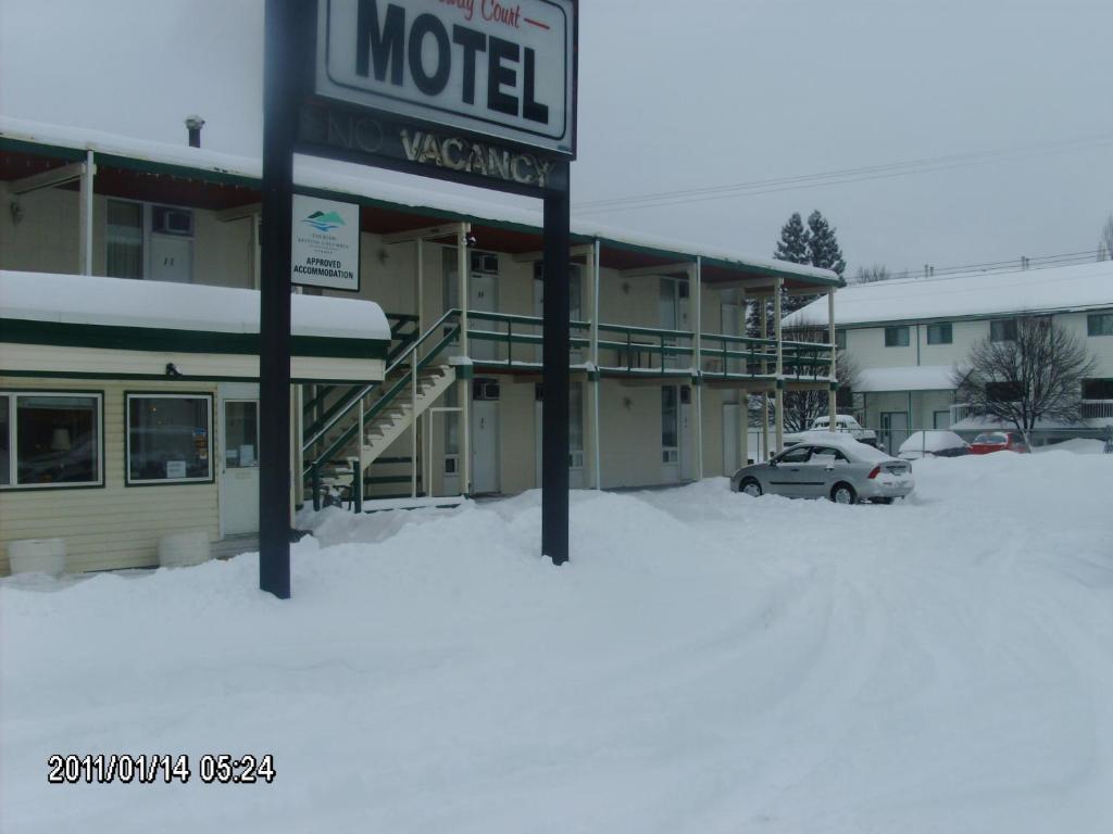 Queensway Court Motel Prince George Dış mekan fotoğraf