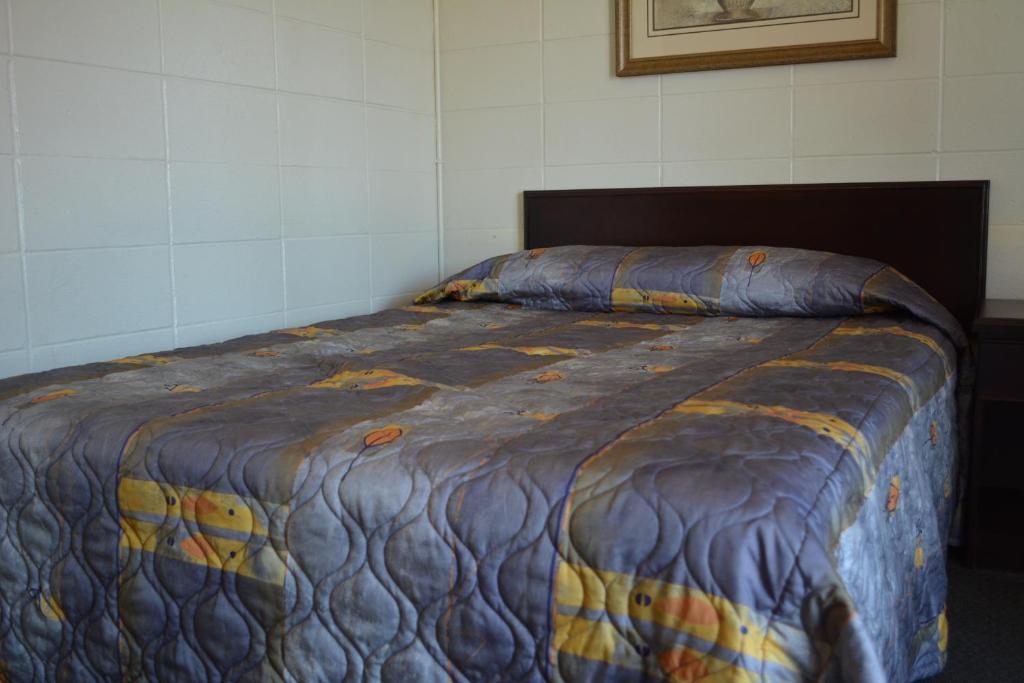 Queensway Court Motel Prince George Dış mekan fotoğraf